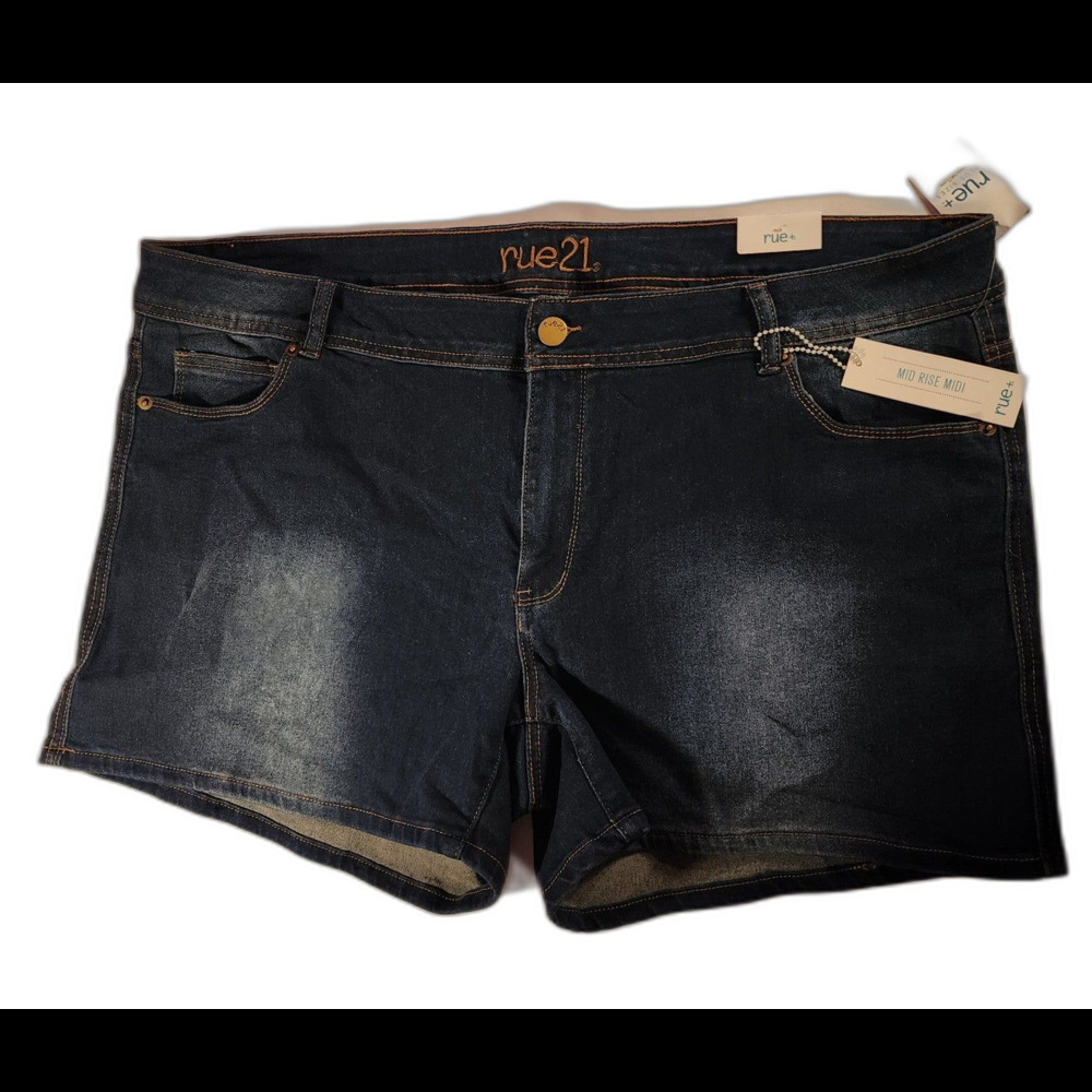 RUE 21 PLUS SIZE Dark wash Demin Jean Shorts  Size 22. Brand new with tags.